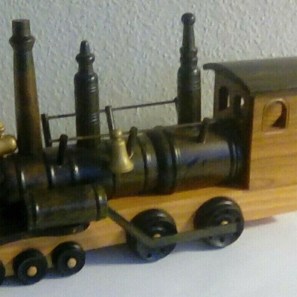 Locomotive Railroad Train Steam Engine Wooden Brown and Black Classic Model - Picture 4 of 8